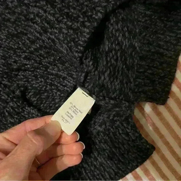 Madewell Marled Sleeveless Turtleneck Sweater - Picture 7 of 9